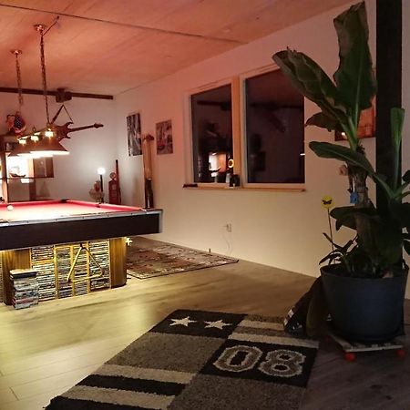 Garden Mellan Slotten Svarte Екстериор снимка