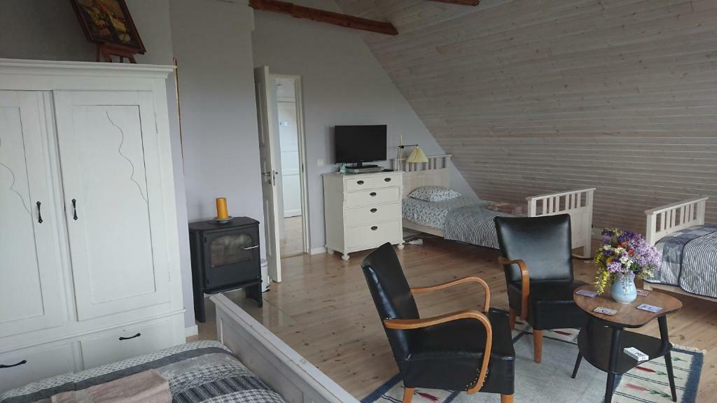 Garden Mellan Slotten Svarte Екстериор снимка