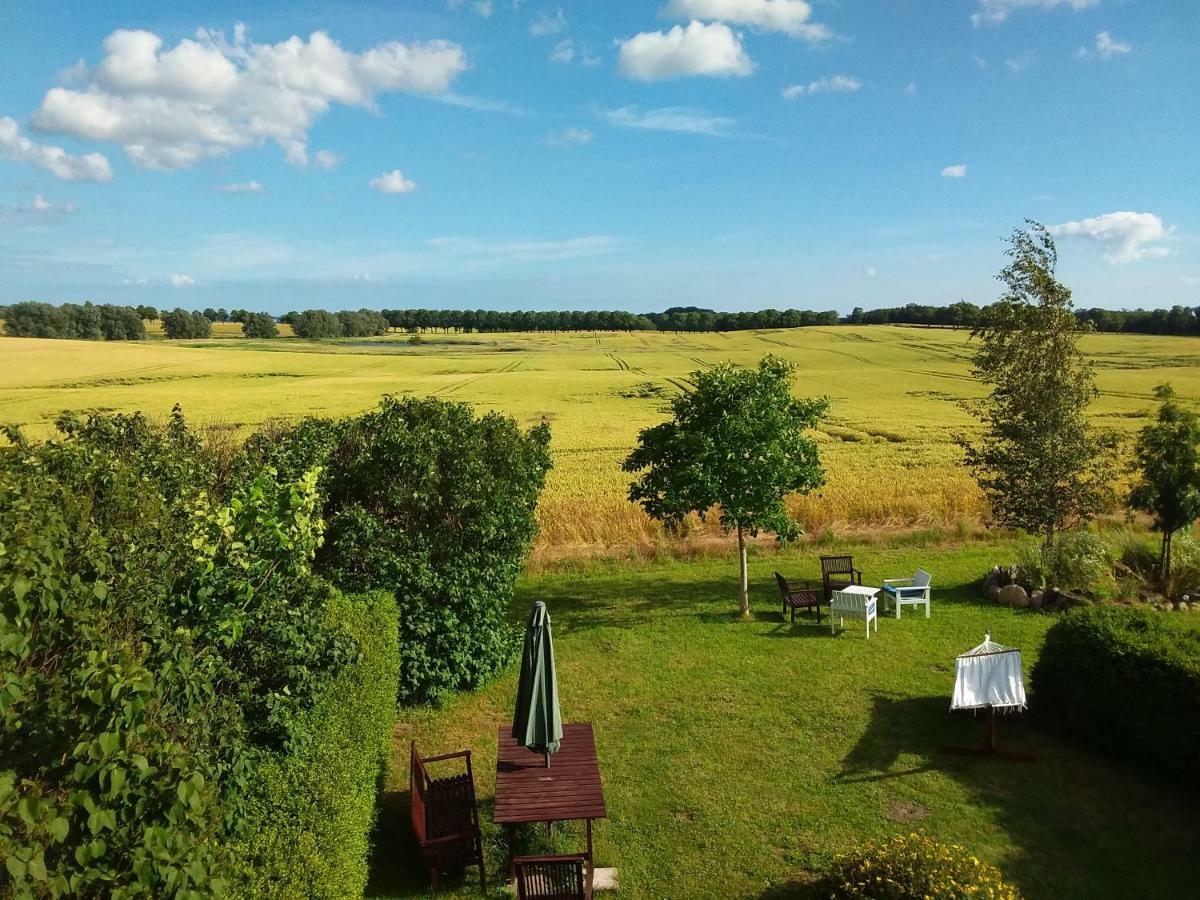Garden Mellan Slotten Svarte Екстериор снимка